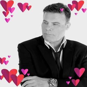 Meet your Posher, Manolis